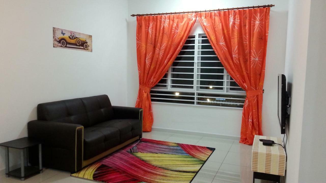 Az Homestay @ Southville City Bangi Buitenkant foto